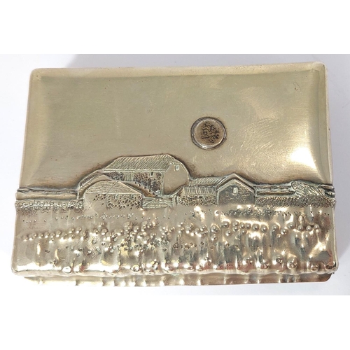 732 - A Russian 19th century 84 standard silver snuff box with Niello decoration, maker A.K., dates 1844, ... 