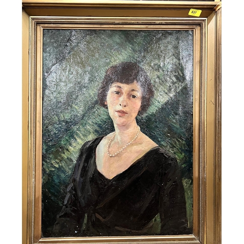 837 - A large Early 20th century oil portrait of woman in pearl necklace with green back ground in gilt fr... 