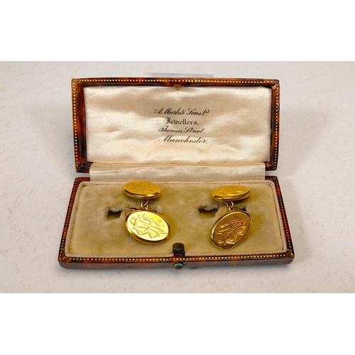 709 - A set of 15ct gold cufflinks, monogrammed, 4.6gms