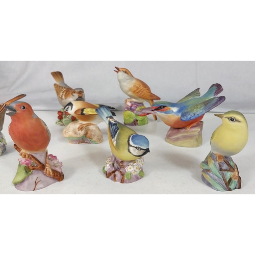 625 - 8 Royal Worcester models of various birds