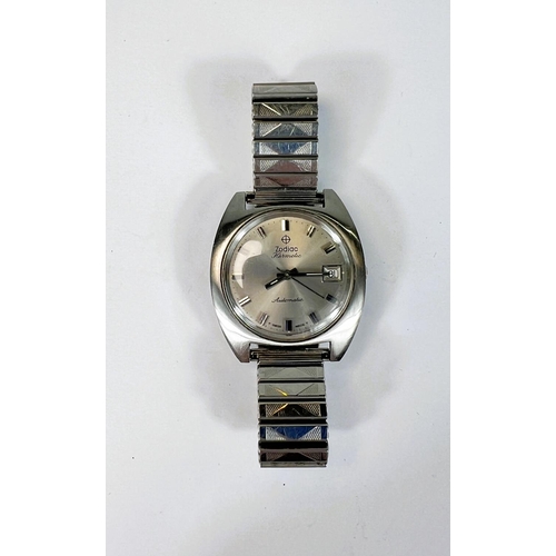 757 - A vintage Zodiac gents stainless steel cased watch on expanding bracelet