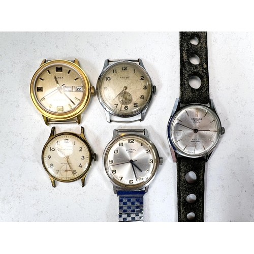 760 - A collection of gents vintage wristwatches Timex etc