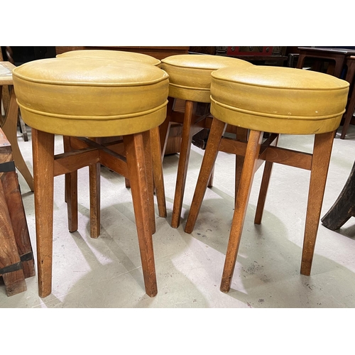 1015 - Four mid 20th century Ben Chairs stools