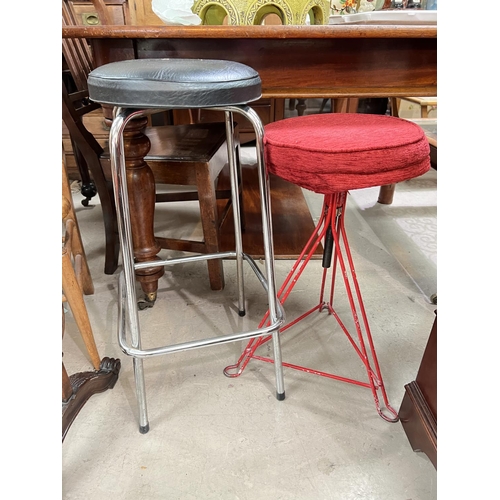 1016 - A Frome Summerset industrial stool in red and a vintage stool