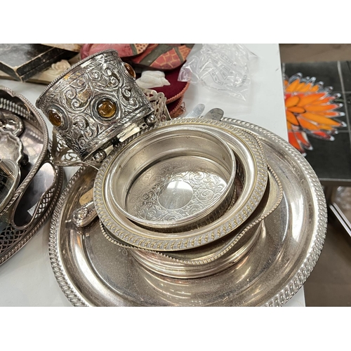 736 - A selection of silver plate inc. oval gallery tray etc