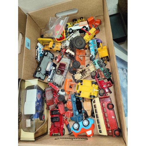 362 - A collection of diecast vintage vehicles (playworn)