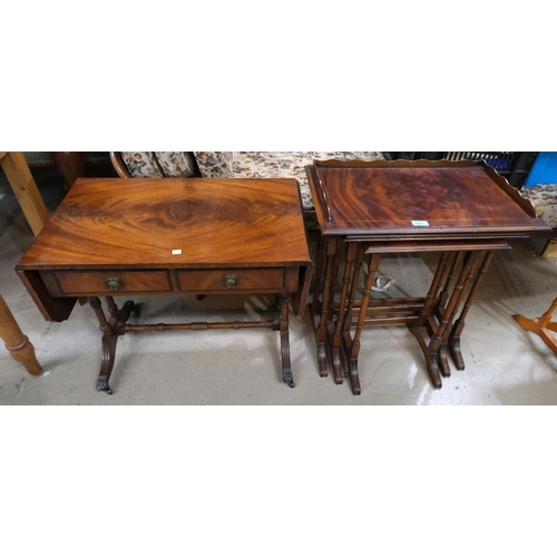 921 - A nest of mahogany tables on turned legs and a similar mahogany two drawer drop end sofa table.