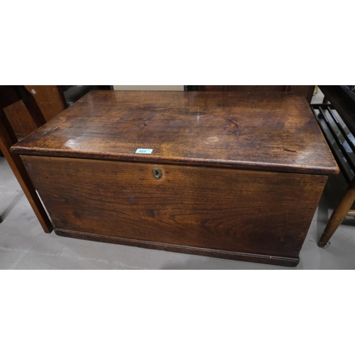 925 - A 19th Century oak box with front lock, 77x47x33cm.