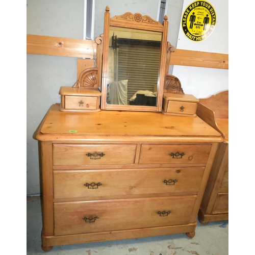 1017 - A stripped pine chest/dresser, 2 long and 2 short drawers.