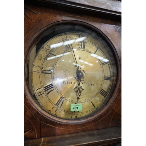 999 - An 18th Century oak longcase clock, the hood with pagoda pediment and turned pillars, full length do... 