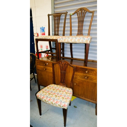 1016 - A pair of late 18th/19th century mahogany carved wheat sheaf back dining chairs and three similar ch... 