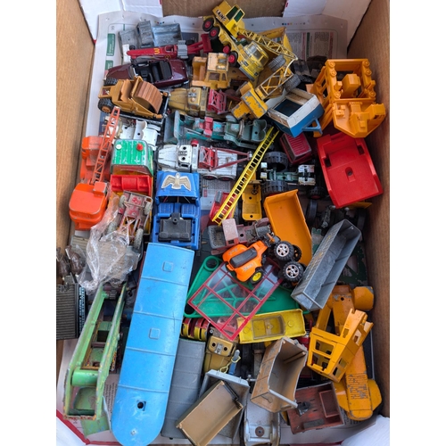 361 - A collection of vintage diecast and tin plate farm and other larger vehicles 