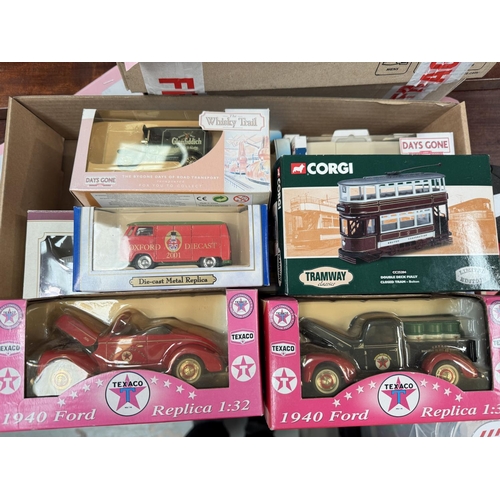 374 - A good collection of boxed 'Days Gone' and other diecast vehicles.