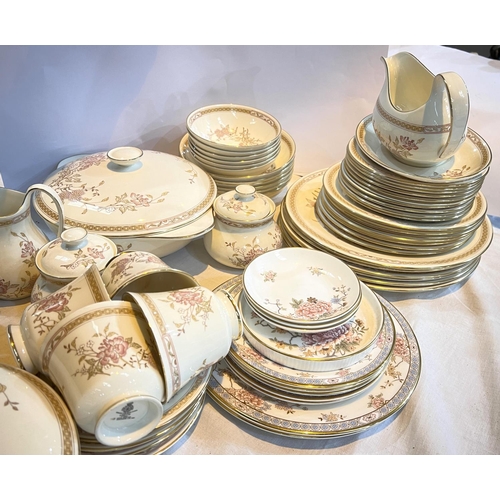 484 - A selection of Royal Doulton 