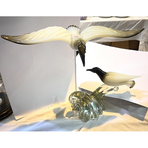 558 - MURANO GLASS -  a glass sculpture with seabirds mounted on ocean waves, signed PINO SIGNORETTO, 50cm... 