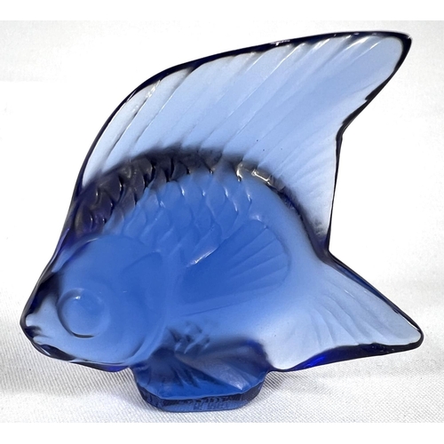 586 - LALIQUE: a sapphire blue glass fish seal, engraved signature, original box