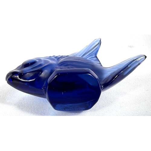 586 - LALIQUE: a sapphire blue glass fish seal, engraved signature, original box