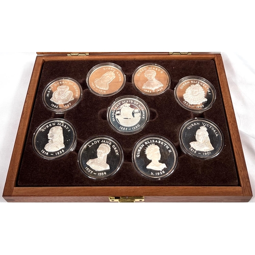 670 - Queens of the British Isles, a set of 10 hallmarked silver medallions, Birmingham Mint, cased, each ... 