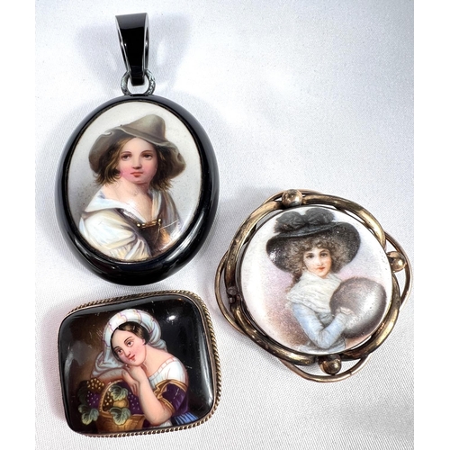 676 - A Victorian banded agate and white metal anchor brooch and 3 portrait plaque brooches