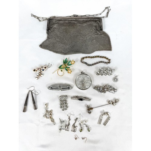 792 - A selection of diamanté costume jewellery and a silver plated mesh purse /bag, 5 pairs of earrings e... 