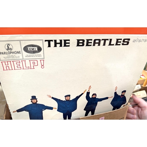 54 - A large selection of vinyl LPs - The Beatles 'Help', Carpenters 'Now and Then', then mainly easy lis... 