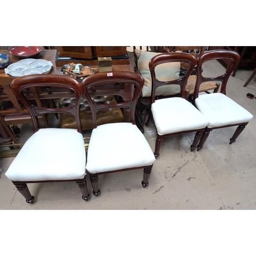 887 - A set of 4 Victorian mahogany dining chairs, overstuffed seats.