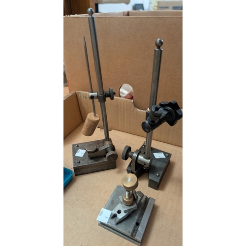 3 - Vice, clamps, measures etc. including tilting, special vice type, Moore & Wright 405 stand, V+ b... 