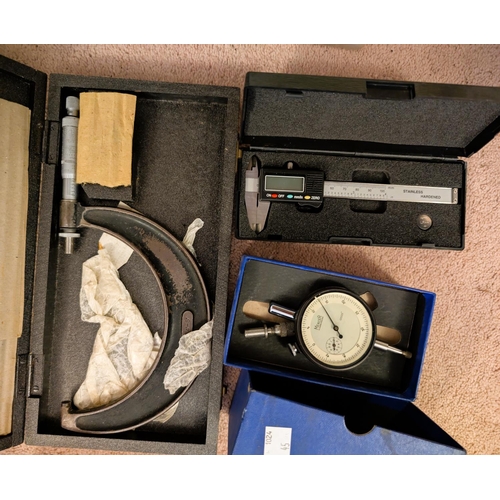 45 - A boxed Mercer plunge dial gauge, a 4