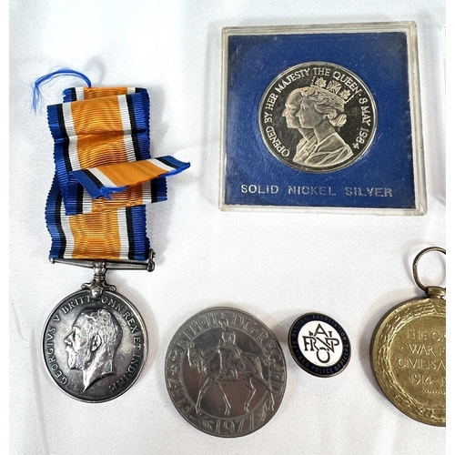 156 - A single WWI medal to D. CLEWER, B.R.C. & S.T.J.J. another to 160856 Gnr V. Taylor R.A. a Victor... 