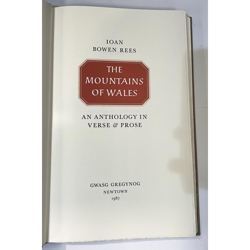 210 - GWASG GREGYNOG PRESS, 'The Mountains of Wales' Introduction and Selection by Ioan Bowen Rees 1987 No... 