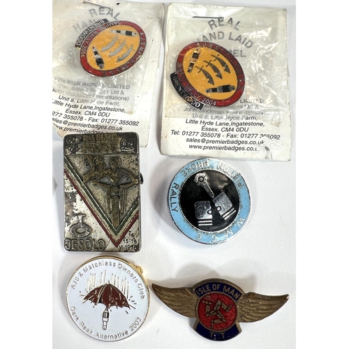 362 - A selection of Isle of Man 1970's TT badges etc 