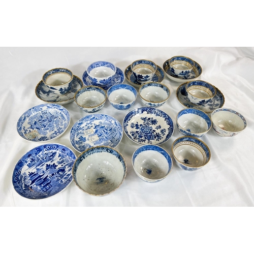 465 - A large collection of English blue and white tea bowls and sauces.