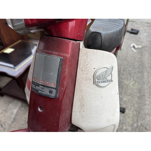 1 - A Honda Cub 90 Economy vintage scooter (from deceased estate no paperwork but keys present)85cc, Jul... 