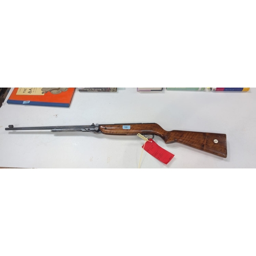 188 - A Webley Mark III air rifle