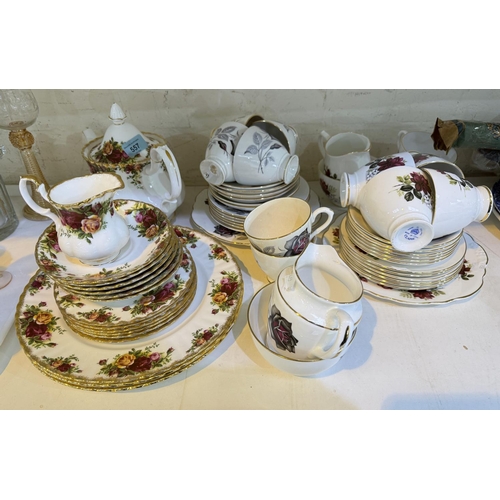 557 - Approx. 16 pieces of Royal Albert Old Country Roses teaware including teapot (no cups) two other flo... 