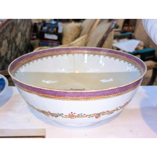 442A - A circa 1800 Chinese punch bowl with polychrome decoration, dia. 29cm (hairline)