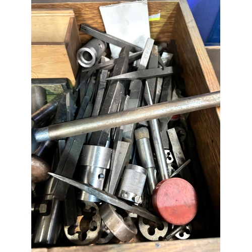 18 - A collection of thread cutters, reams, taps and dies in large quantities, various sizes and ... etc.