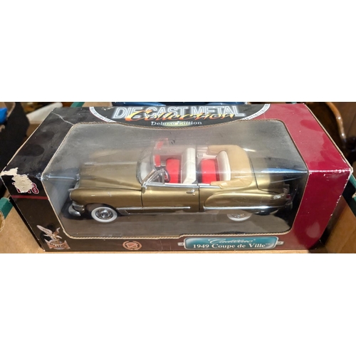 358 - A Road Signature 1:18 scale Deluxe diecast 1949 Coupe de Ville, a loose Cadillac Fleetwood and a Bur... 