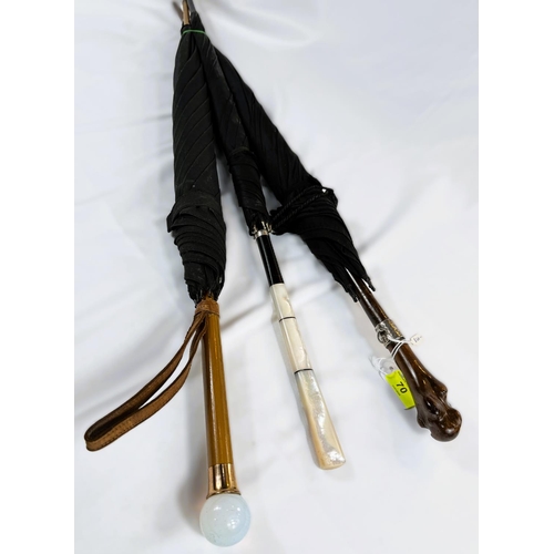 70 - Three vintage umbrellas with decorative handles, 84-89cms (3).