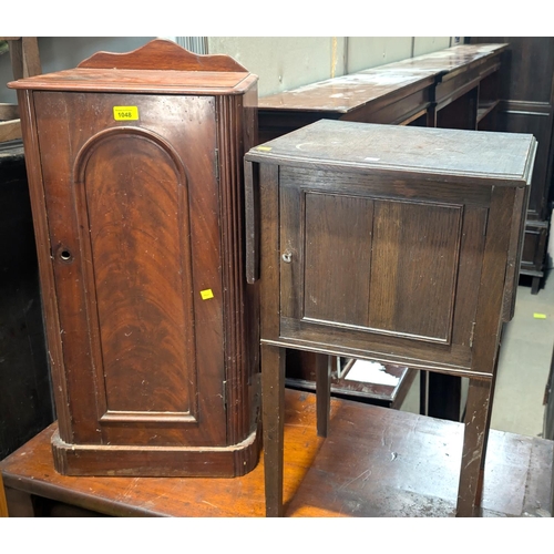 1048 - A Victorian mahogany bedside cupboard and a drop leaf bedside table; a free standing dressing table ... 