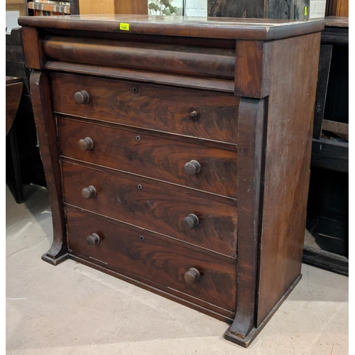 1058 - A Victorian mahogany chest of 4 long and one frieze drawer with knob handles, width 106cm.