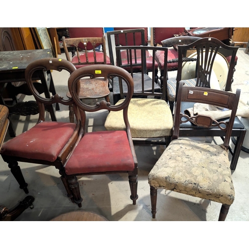 1064 - 8 various 18th/19th century dining chairs.