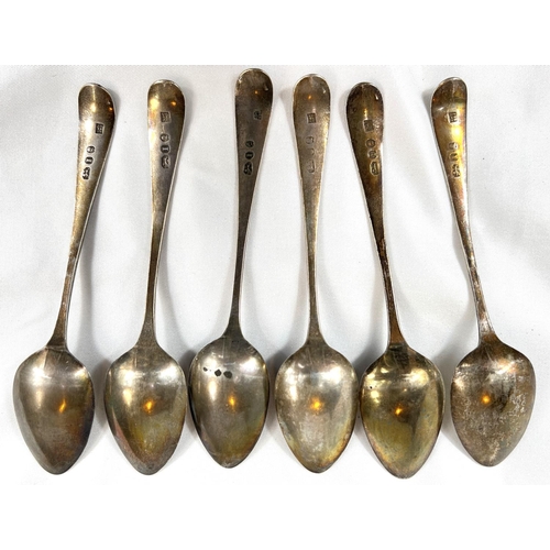 720A - A set of six Georgian hallmarked silver spoons with monogrammed B to top 2.9oz