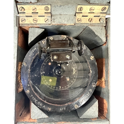 261 - A WWII RAF '06A' hand bearing compass in original box