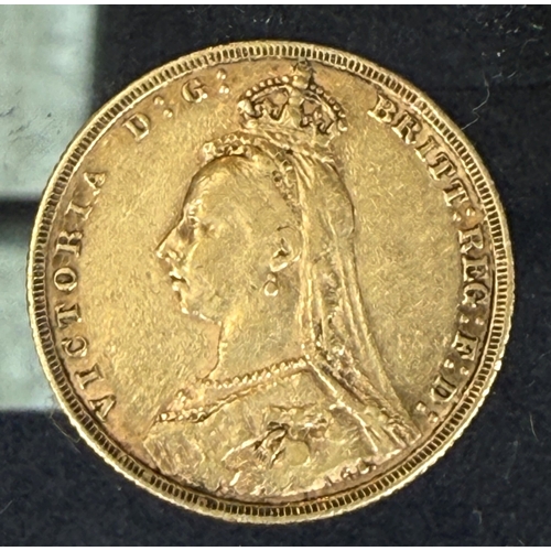 628 - An 1892 M QV sovereign