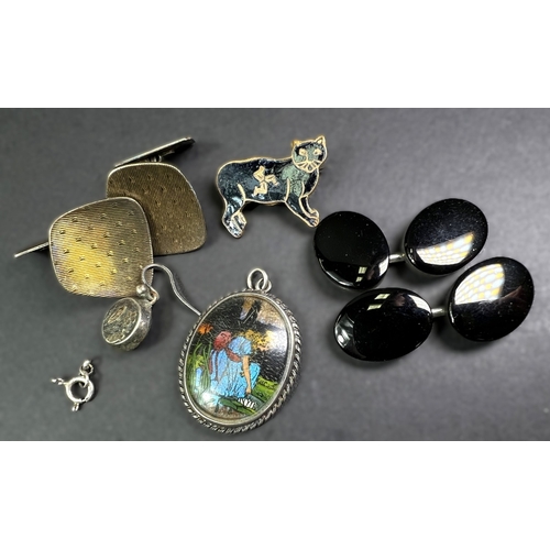 642D - A collection of silver and other cuff links etc