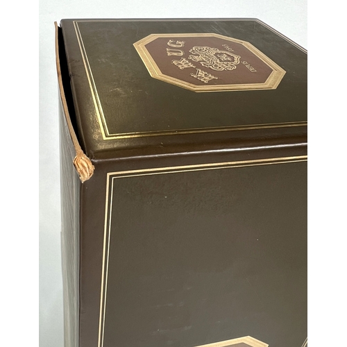 724 - A bottle of Krug Champagne vintage 1981, in presentation box