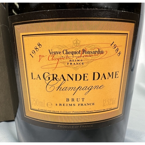 725 - A 75cl bottle of Veuve Cliquot Ponsardiu la Grande Dame Champagne Brut, in presentation box