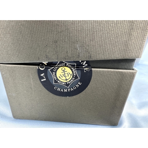 725 - A 75cl bottle of Veuve Cliquot Ponsardiu la Grande Dame Champagne Brut, in presentation box