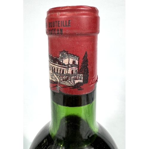 732 - A bottle of Chateau Ducru-Beaucaillou Sain Julien Medoc 1970